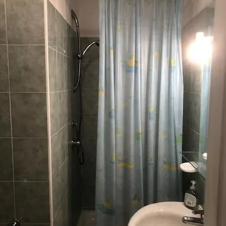 Avec Piscine Апартаменты Лингиццета