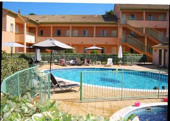 Apartmán Avec Piscine *